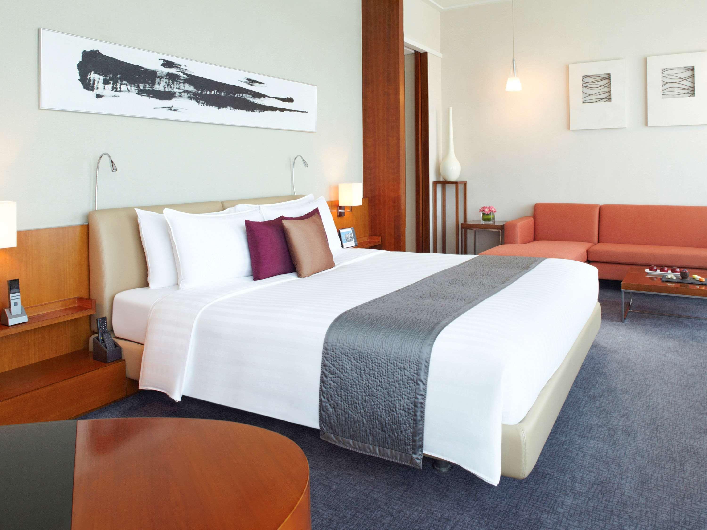 Novotel Citygate Хонконг Екстериор снимка