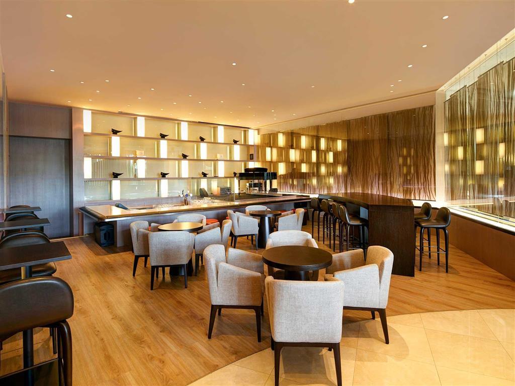 Novotel Citygate Хонконг Екстериор снимка