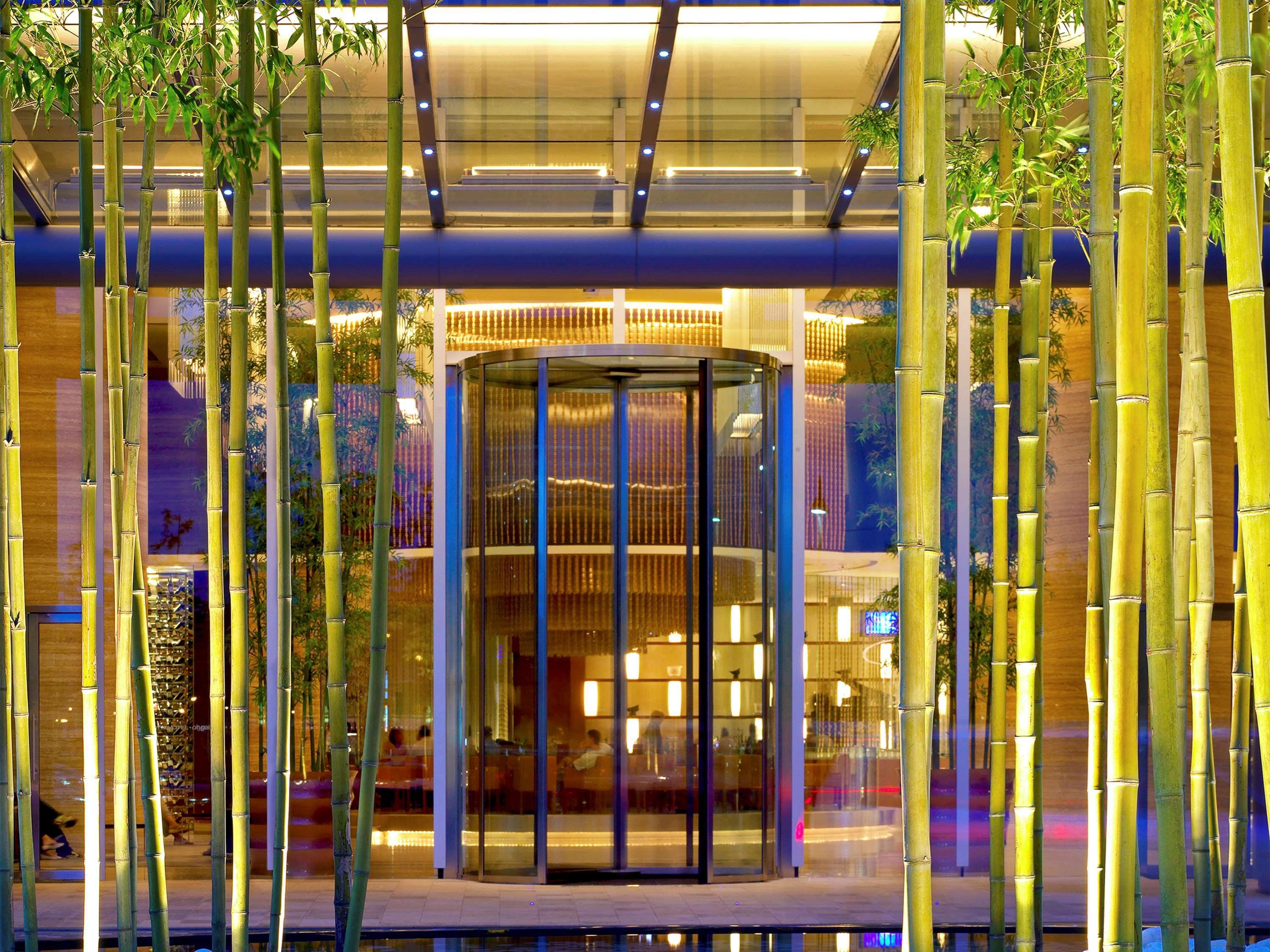 Novotel Citygate Хонконг Екстериор снимка